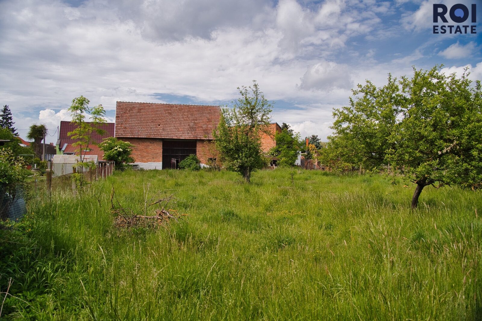 Prodej stavebního pozemku 2 254 m², Žabčice