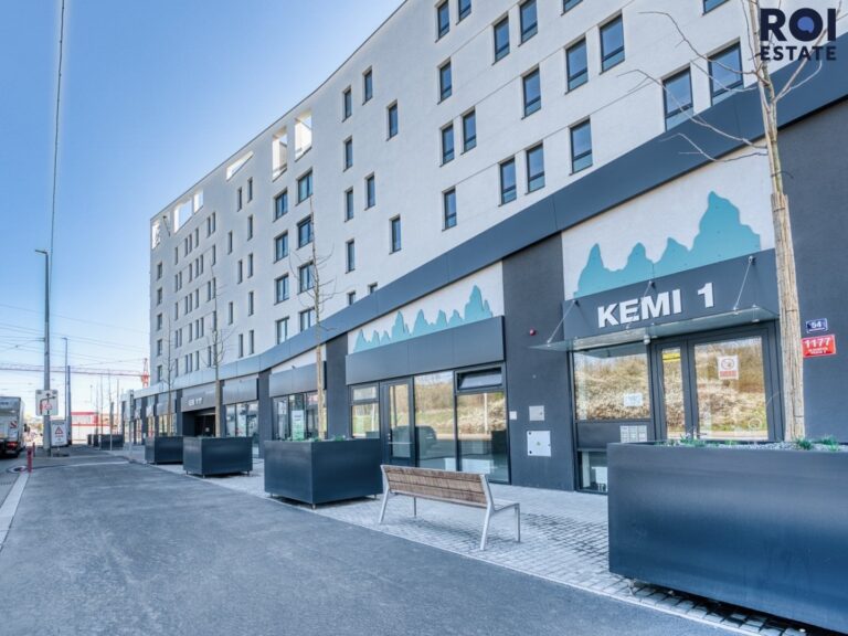 Pronájem bytu 1+kk, 35 m², balkon, garážové stání, Praha 9 – Hloubětín