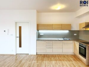 Pronájem bytu 1+kk s balkonem a parkovacím stáním, 45m² – Kigginsova, Brno – Slatina