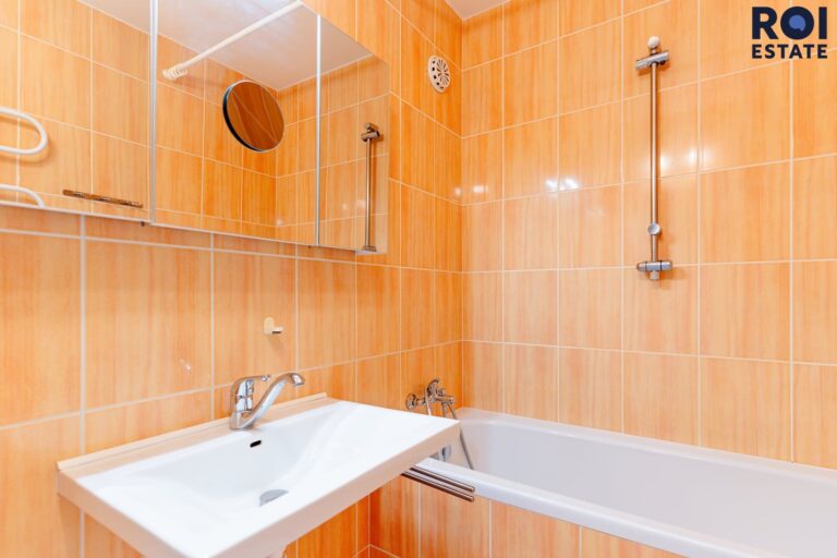 Pronájem bytu 3+kk 71 m² s lodžií, šatnou a parkovací stání, Praha – Chodov
