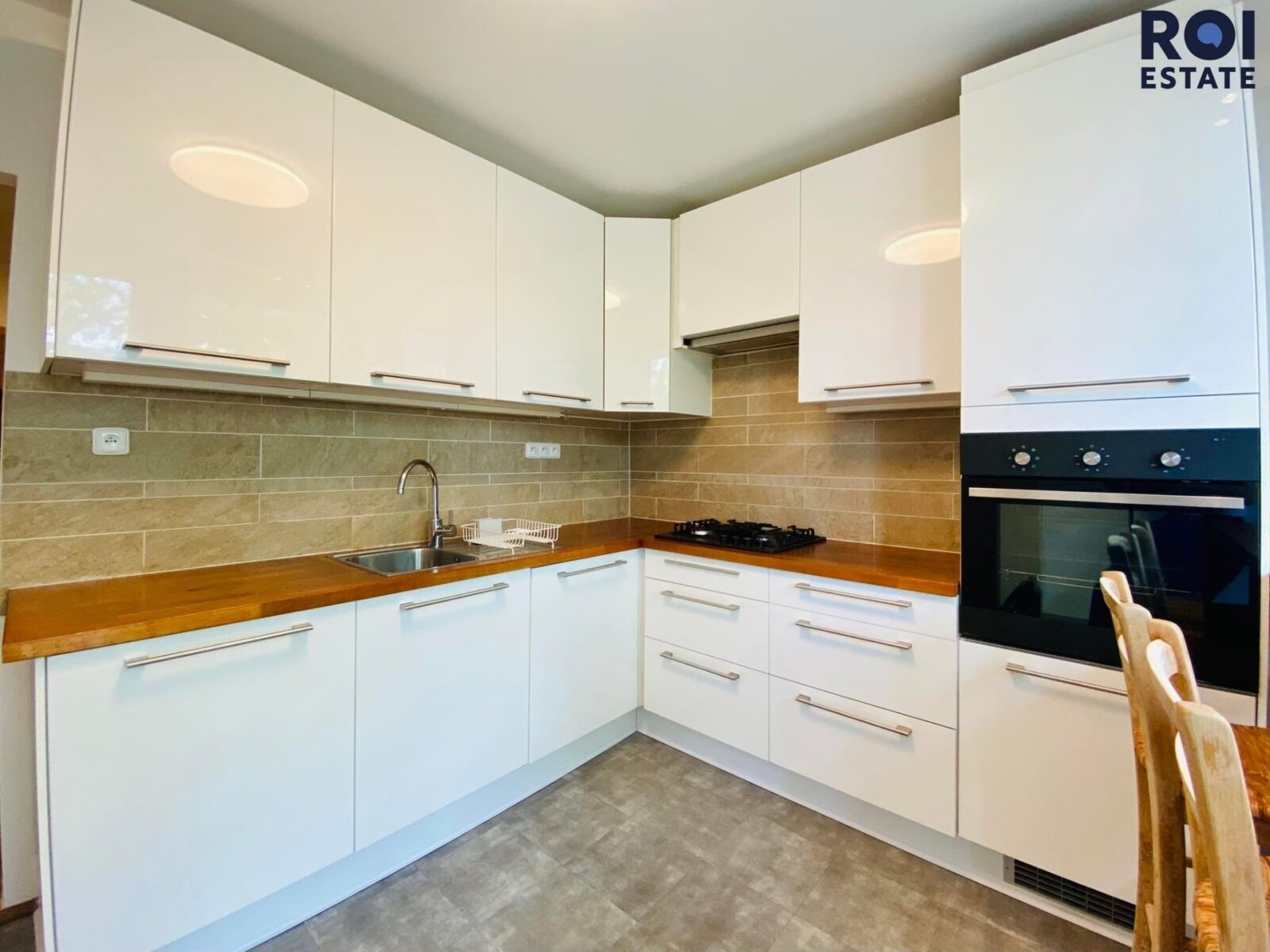 Pronájem zrekonstruovaného bytu v oblíbené lokalitě , Byty 2+1,  51 m² – Brno – Lesná
