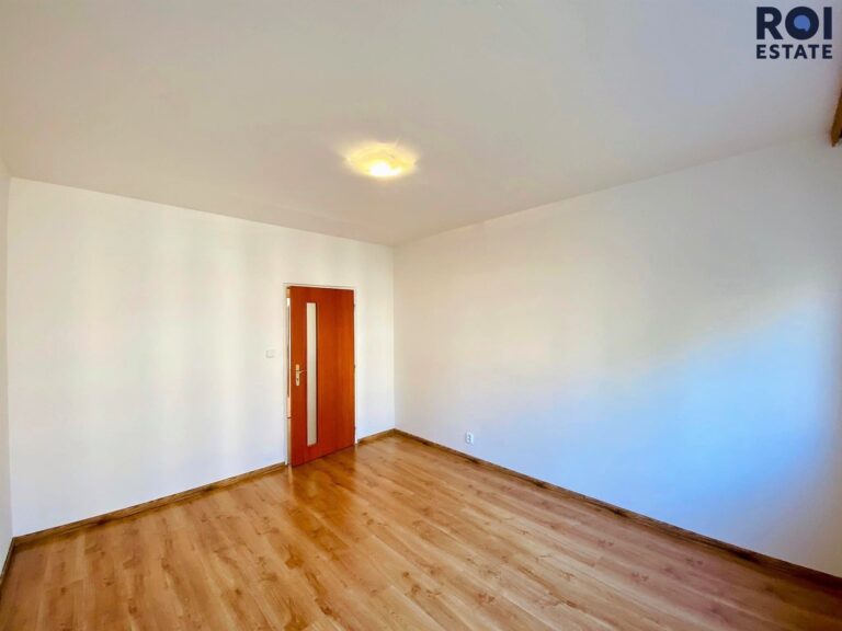 Pronájem zrekonstruovaného bytu 2+1 s balkonem, 61 m² – Brno – Komín