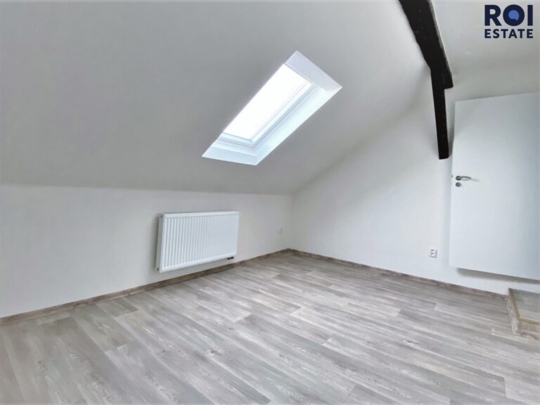 Pronájem bytu 3+1, 60m² – Sýpka, Brno – Černá Pole