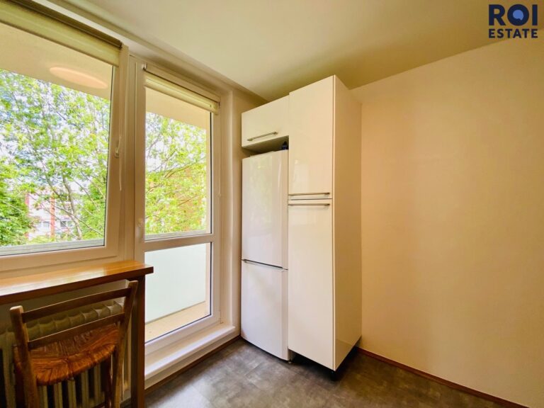 Pronájem zrekonstruovaného bytu v oblíbené lokalitě , Byty 2+1,  51 m² – Brno – Lesná