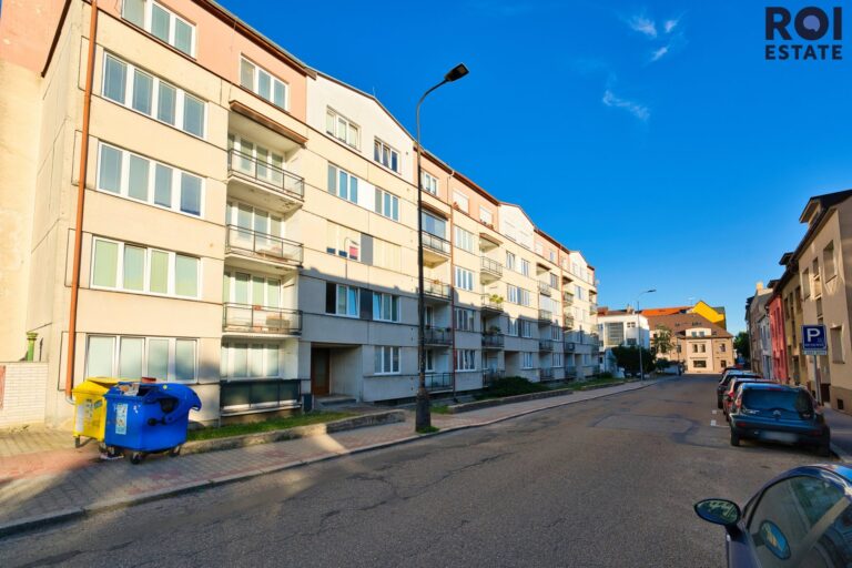 Pronájem byty 1+1, 41 m² – Benešov
