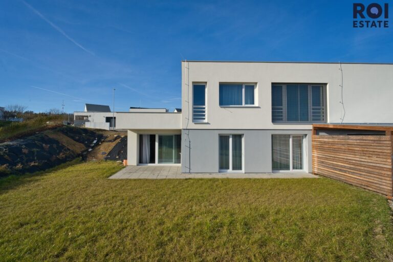 Pronájem bytu 4+kk, 113 m² – Mokrá-Horákov – Mokrá