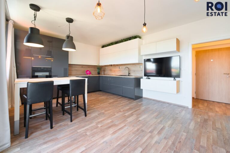 Pronájem bytu 2+kk, 62 m² – vč. garážového stání- Brno, Košinova – Královo Pole