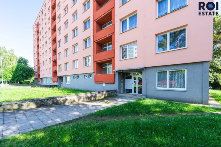 Světlý byt 1+1, 33m2 s balkonem v žádané lokalitě Brno – Kohoutovice