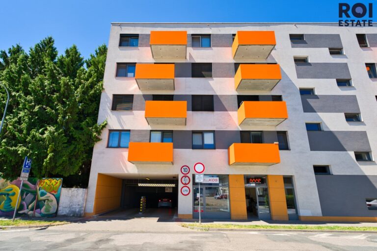 Pronájem bytu 2+kk, 62 m² – vč. garážového stání- Brno, Košinova – Královo Pole
