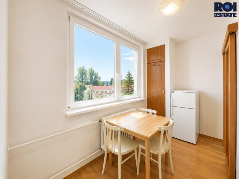 Pronájem zrekonstruovaného bytu 2+1 s balkonem, 61 m² – Brno – Komín