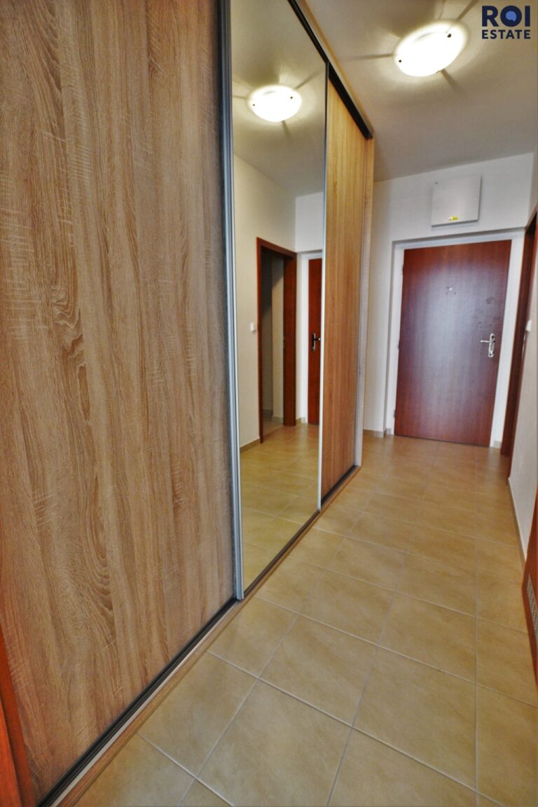 Pronájem bytu 1+kk, 41m² na ul. Vídeňská, s parkováním a pěknou lodžií