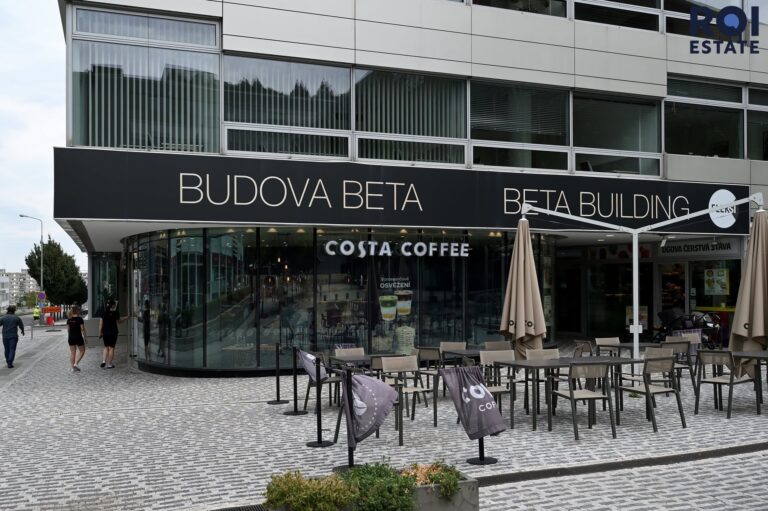 Světlý byt 2+kk s výbornou dostupností v oblíbené lokalitě Prahy 4
