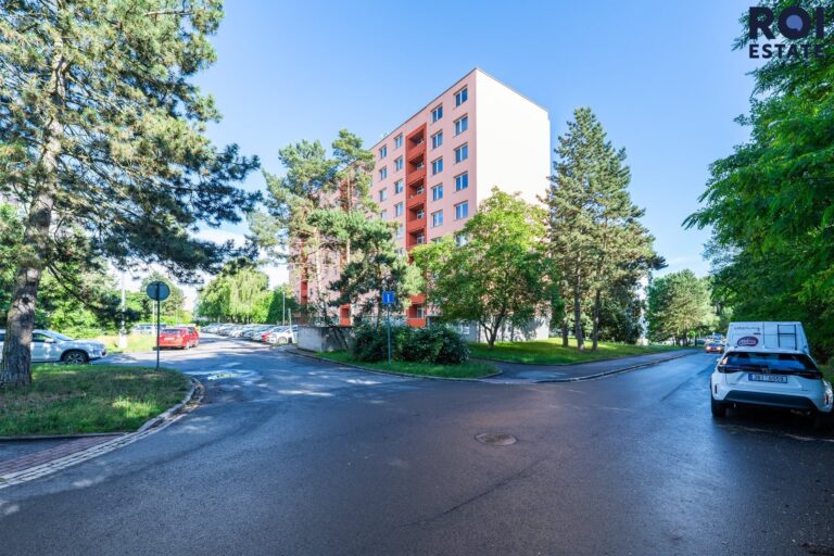Světlý byt 1+1, 33m2 s balkonem v žádané lokalitě Brno – Kohoutovice