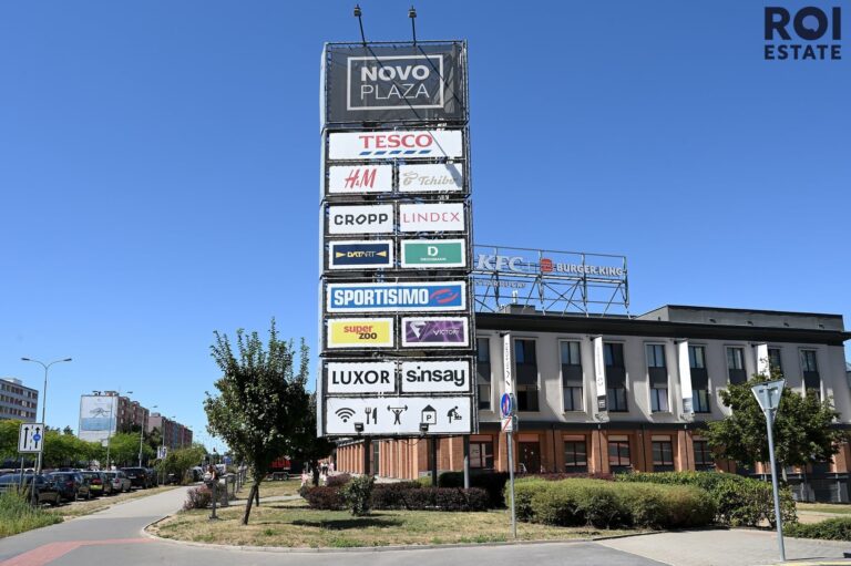 Světlý byt 1+kk s velkou prosklenou lodžií v Braníku – připravený k nastěhování ihned