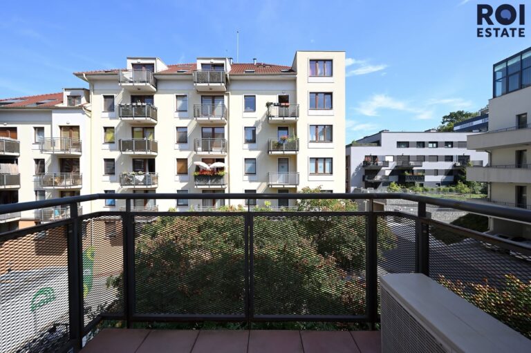 Pronájem bytu 3+kk 75 m² s klimatizací a parkovacím stáním, Praha – Smíchov