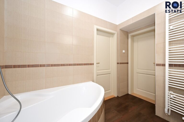 Pronájem bytu 2+1 78 m², Praha – Vinohrady