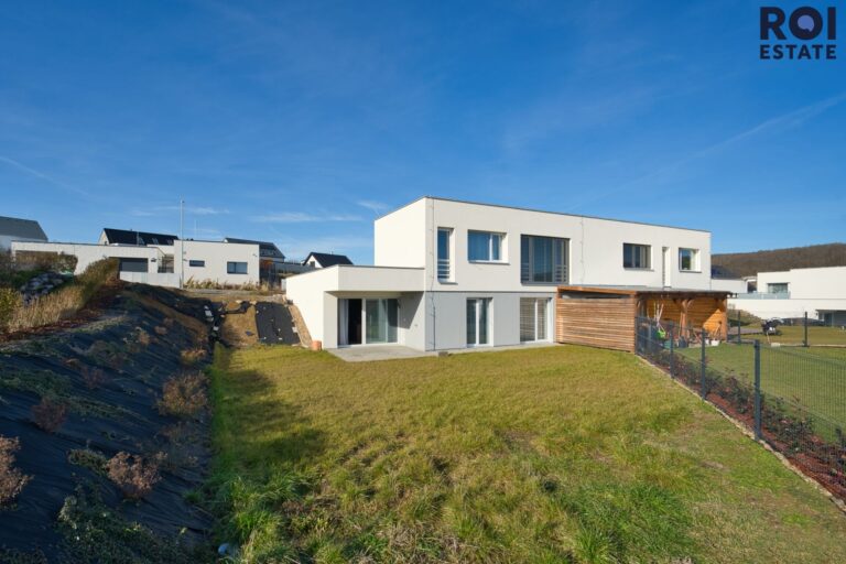 Pronájem bytu 4+kk, 113 m² – Mokrá-Horákov – Mokrá