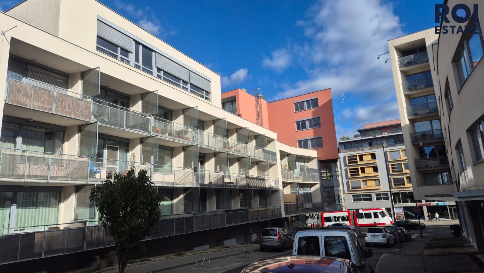 Pronájem bytu 1+kk, 41m² na ul. Vídeňská, s parkováním a pěknou lodžií