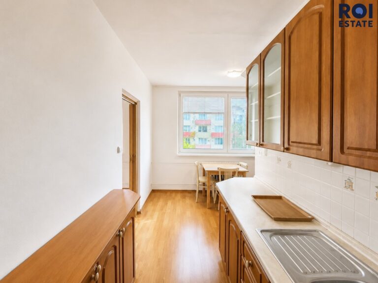 Pronájem zrekonstruovaného bytu 2+1 s balkonem, 61 m² – Brno – Komín