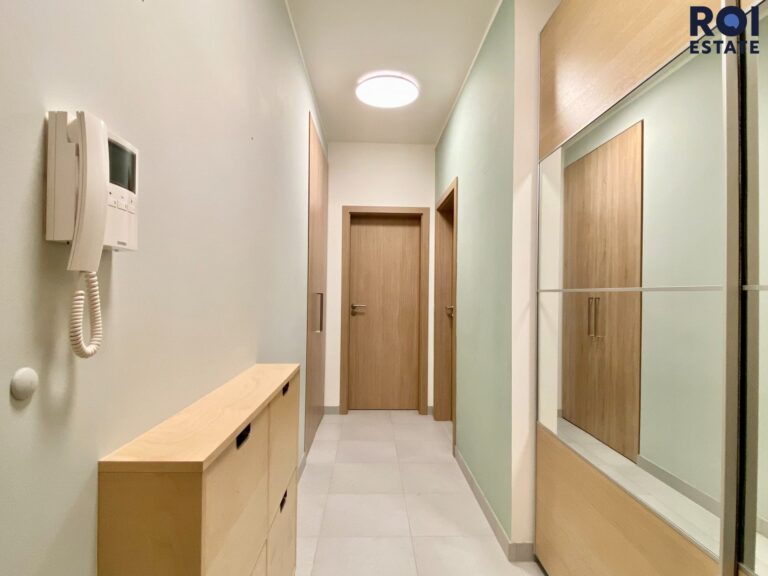 Pronájem bytu 1+kk 40 m² s klimatizací a parkovacím stáním, Praha – Stodůlky