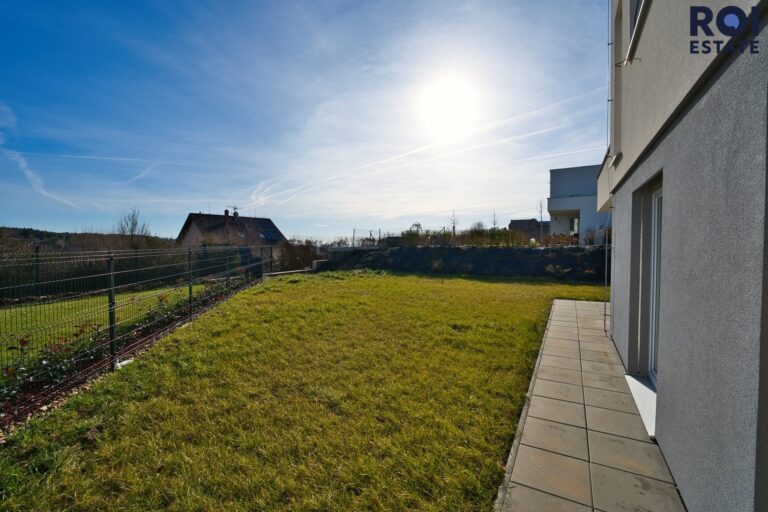 Pronájem bytu 4+kk, 113 m² – Mokrá-Horákov – Mokrá