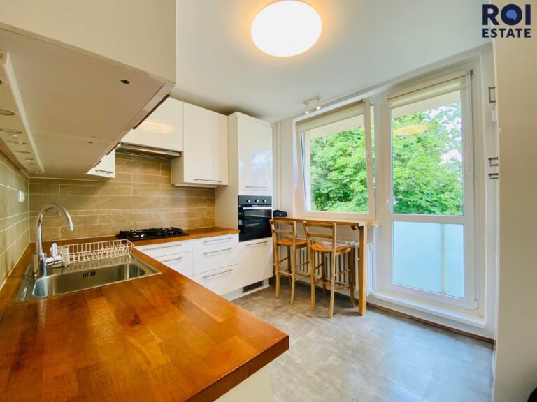 Pronájem zrekonstruovaného bytu v oblíbené lokalitě , Byty 2+1,  51 m² – Brno – Lesná