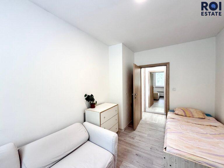 Pronájem bytu 2+1 , 55 m2 + sklep 12  m², Adamov, Ronovská