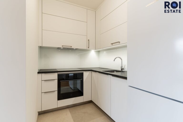 Světlé 1+kk s balkonem v 6. patře novostavby v Kralupech nad Vltavou