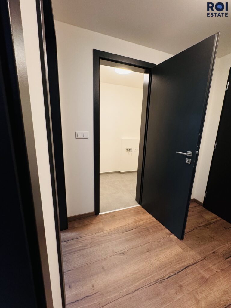 Pronájem bytu 2+kk, 63 m² s terasou a parkovicím stáním, Kolbenova – Praha – Vysočany