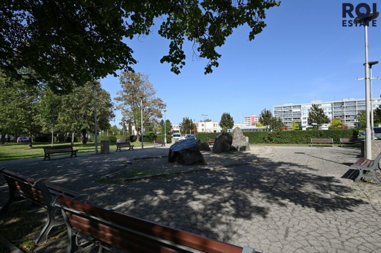 Pronájem bytu 3+1 72 m² s prostornou lodžií, Kladno – Kročehlavy