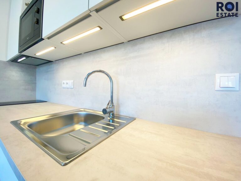 Pronájem nového, moderního bytu 1+kk, 31m² s balkonem, Spolková, Brno – Zábrdovice