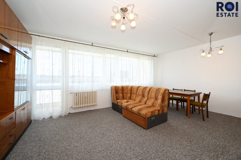 Pronájem bytu 3+1 72 m² s prostornou lodžií, Kladno – Kročehlavy