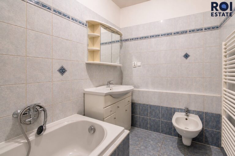 Prodej světlého 3+1 (73 m²) s balkonem na pomezí Lesné a Černých Polí – ul. Marie Majerové, Brno