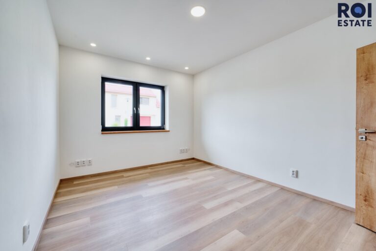 Prodej rodinného domu, celková ploha pozemku je 655 m2 , užitná plocha domu 133 m², Blažovice, Panská