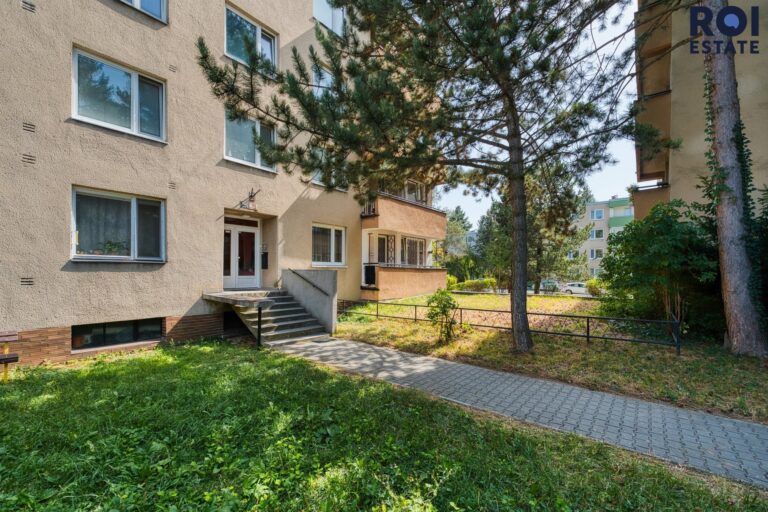 Prodej světlého 3+1 (73 m²) s balkonem na pomezí Lesné a Černých Polí – ul. Marie Majerové, Brno