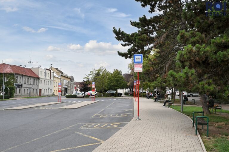Útulný byt 1+kk s balkonem a parkovacím stáním – Unhošť, Karla Čapka