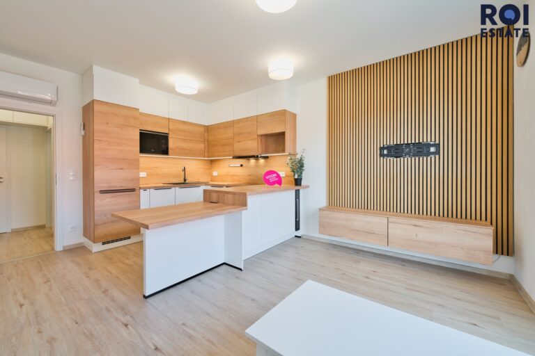 Pronájem bytu 2+kk, 53 m² – Holubice- s klimatizací a včetně garážového stání