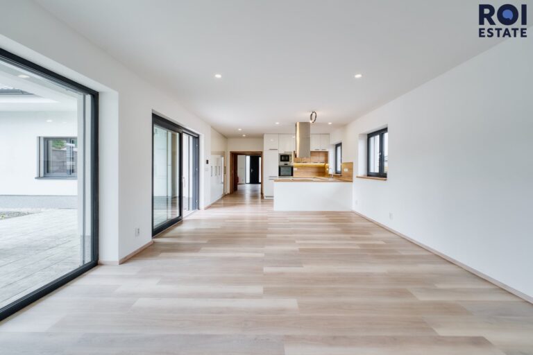 Prodej rodinného domu, celková ploha pozemku je 655 m2 , užitná plocha domu 133 m², Blažovice, Panská