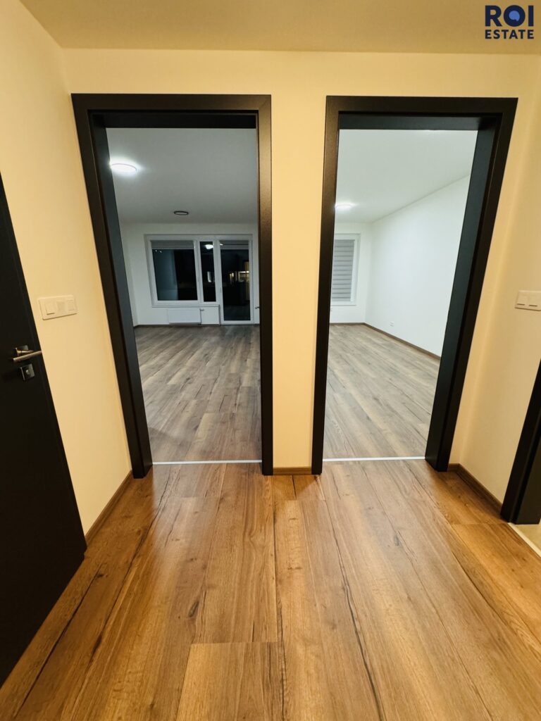 Pronájem bytu 2+kk, 63 m² s terasou a parkovicím stáním, Kolbenova – Praha – Vysočany