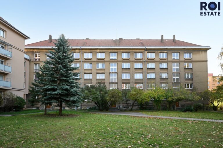 Pronájem bytu 2+1 58 m² s balkonem, Kladno – Kročehlavy