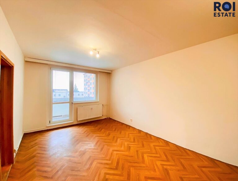 Pronájem prostorného bytu 1+1 s balkonem 45m² – Brno – Černovice