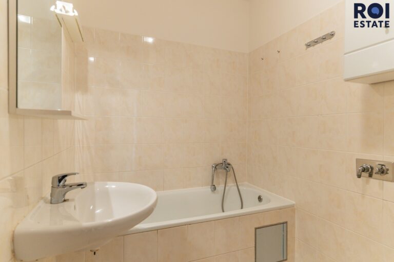 Pronájem bytu 3+kk 73 m², Praha – Horní Měcholupy