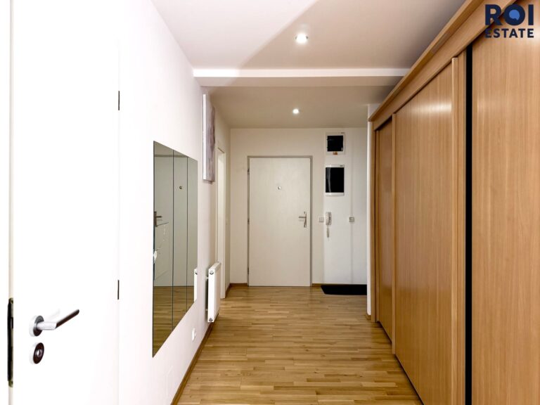 Pronájem vybaveného bytu 3+kk 85 m², Brno – Staré Brno s krásnou lodžií 11 m2, skladem 2,4m2 a parkováním  12m2