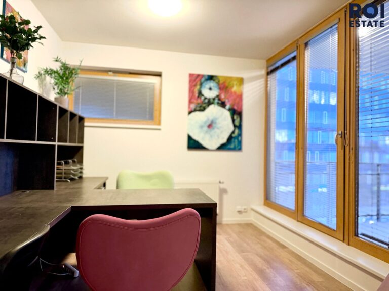 Pronájem vybaveného bytu 3+kk 85 m², Brno – Staré Brno s krásnou lodžií 11 m2, skladem 2,4m2 a parkováním  12m2