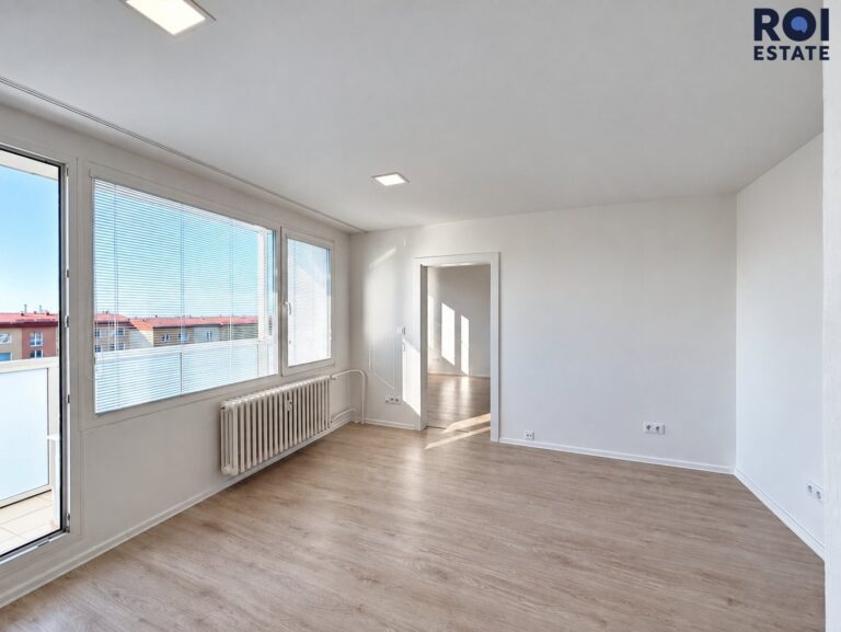 Moderní a světlý byt 3+1 , 68 m² po kompletní rekonstrukci s balkonem – Elplova 36, Brno