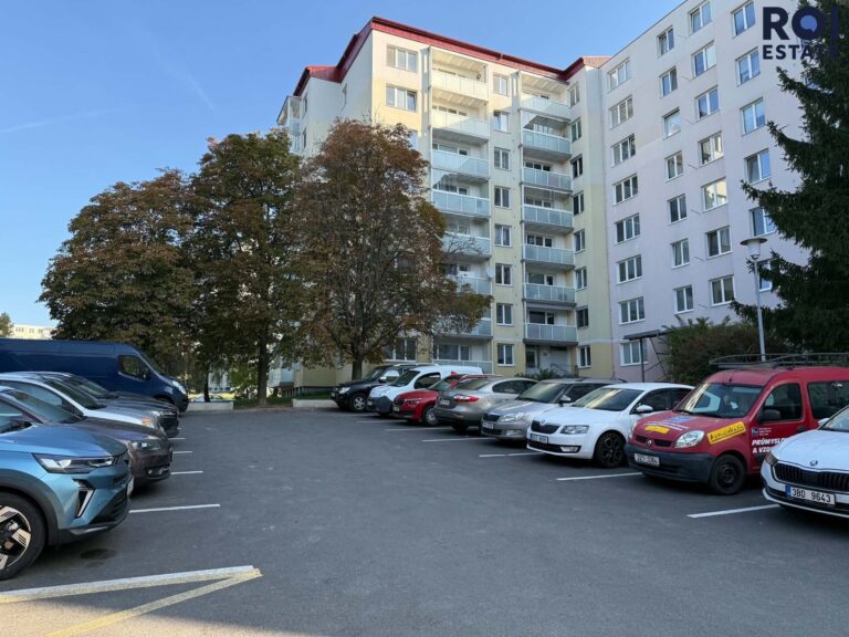 Moderní a světlý byt 3+1 , 68 m² po kompletní rekonstrukci s balkonem – Elplova 36, Brno