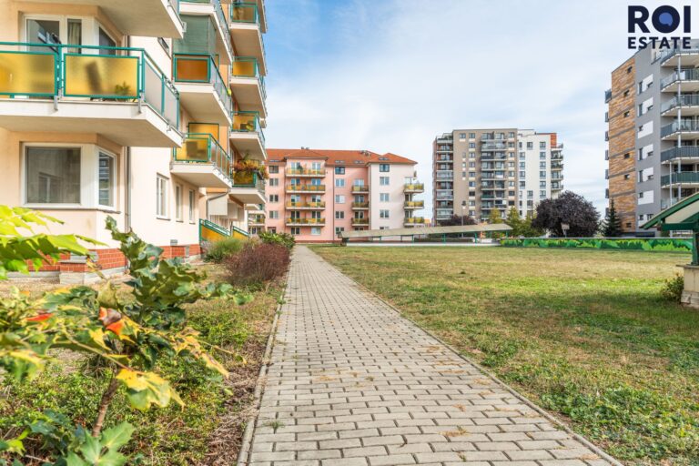 Pronájem bytu 3+kk 73 m², Praha – Horní Měcholupy