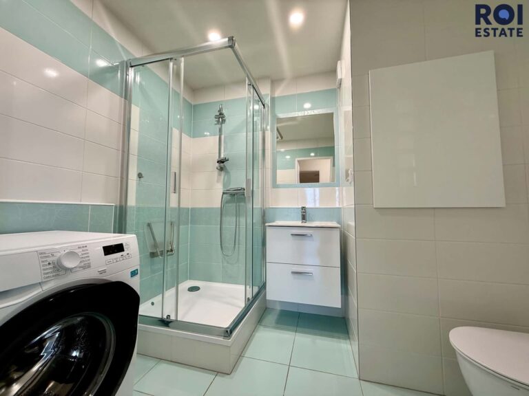 Moderní a světlý byt 3+1 , 68 m² po kompletní rekonstrukci s balkonem – Elplova 36, Brno