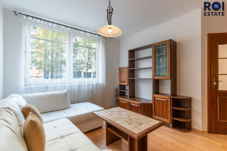 Pronájem kompletně zařízeného bytu 2+kk 44 m², Praha – Troja