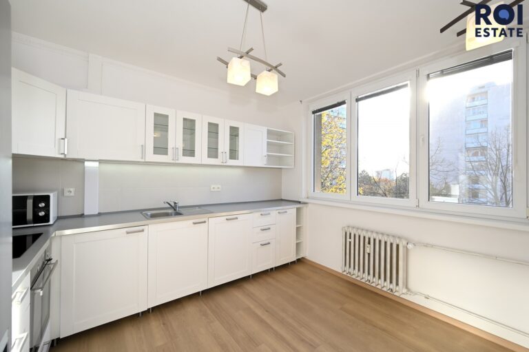 Pronájem bytu 2+1 58 m² s balkonem, Kladno – Kročehlavy